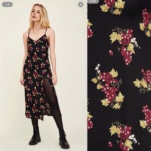 REFORMATION CRIMINI ANTHRO REVOLVE SIZE 8 GRENACHE BLACK GRAPES MIDI SLIP DRESS